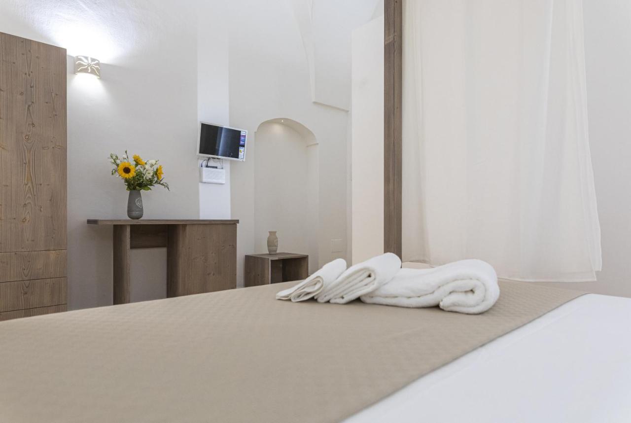 Corte Rovito Rooms & Suites Ugento Eksteriør bilde