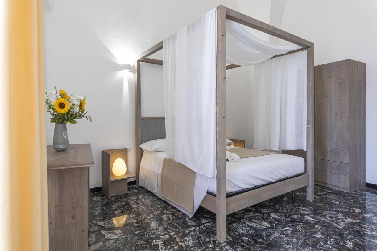 Corte Rovito Rooms & Suites Ugento Eksteriør bilde